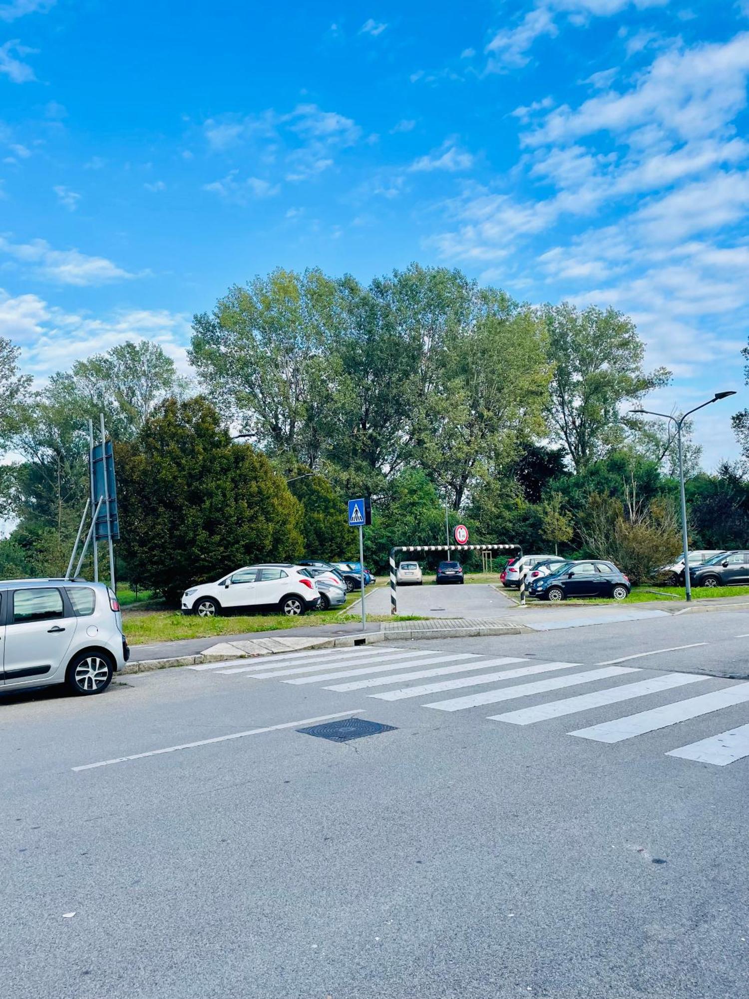Nuova E Comoda Milano Exterior foto